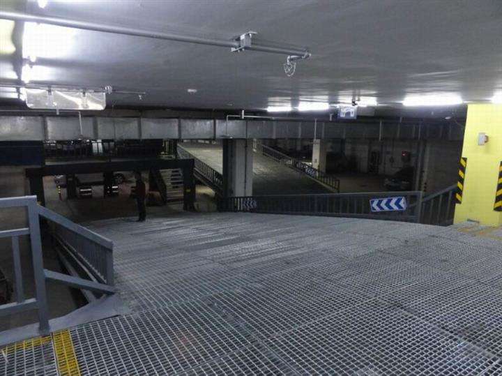 停車場(chǎng)鋼格柵鋼格板