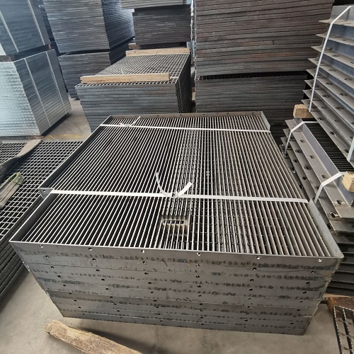 如何辨別劣質(zhì)鋼格板？看這4個(gè)細(xì)節(jié)，避免安全隱患！