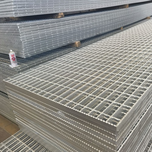 海上平臺(tái)防滑鋼格板：抗鹽霧腐蝕技術(shù)詳解！